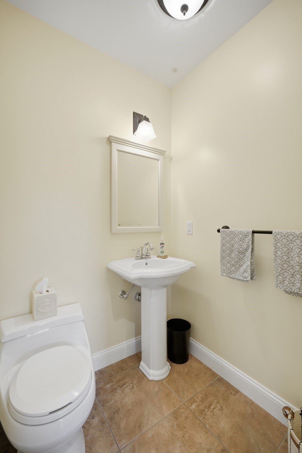 559 E State St, Granby, MA 01033 - Image 12
