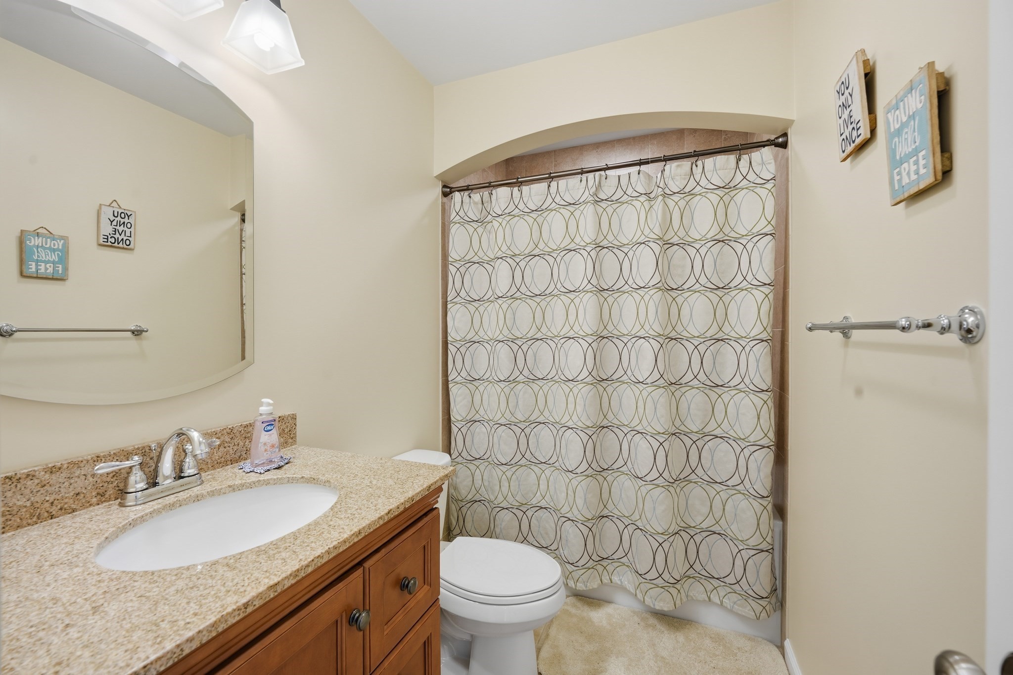 559 E State St, Granby, MA 01033 - Image 25