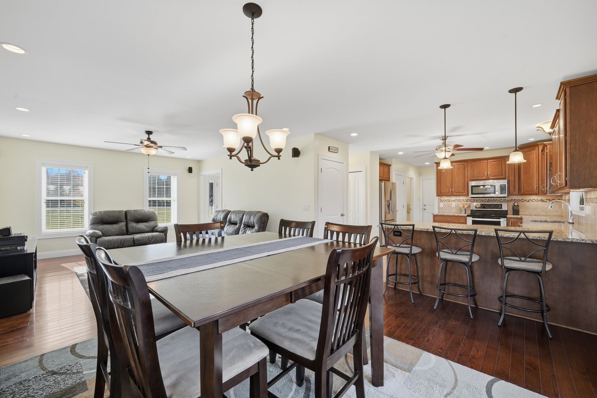 559 E State St, Granby, MA 01033 - Image 7