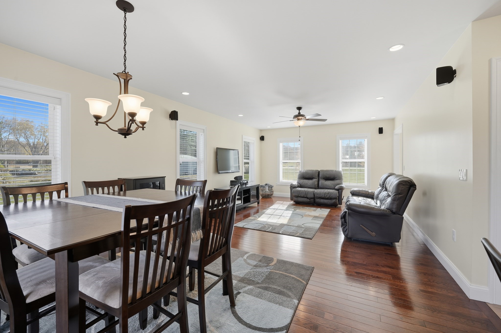 559 E State St, Granby, MA 01033 - Image 8