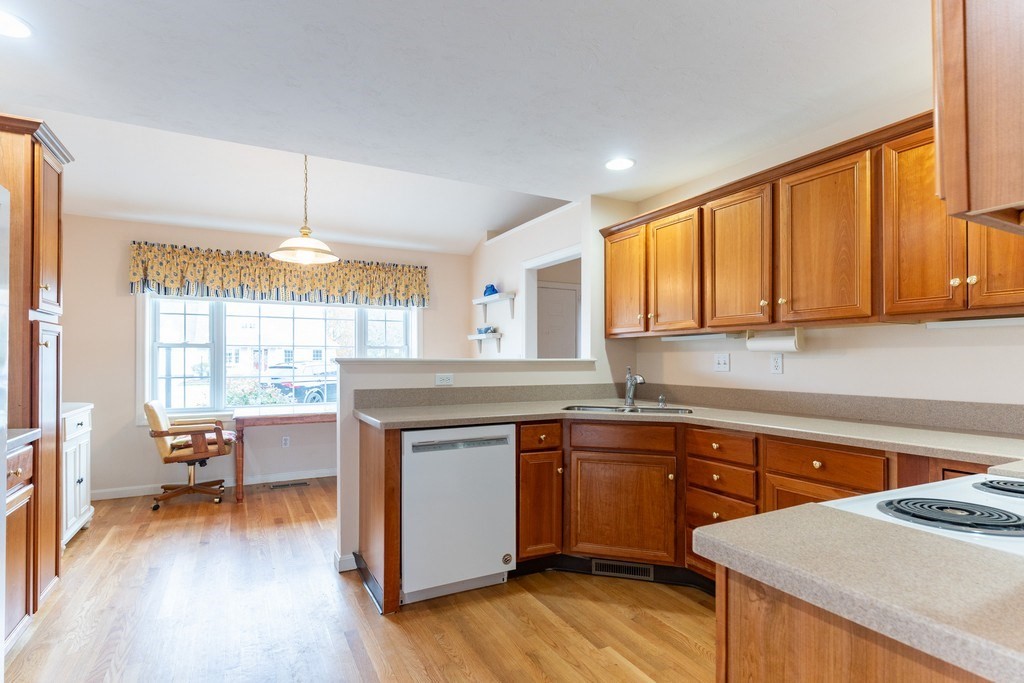 3 Dover Way Unit 3, Westborough, MA 01581 - Image 9