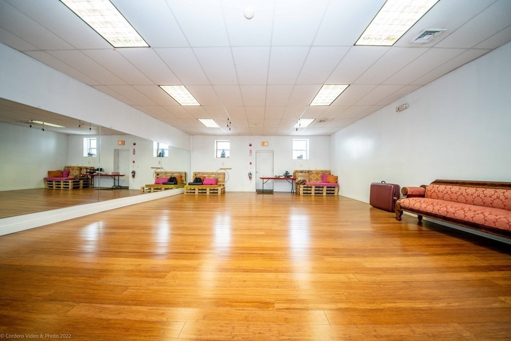 152 Belleville Ave, New Bedford, MA 02746 - Image 14