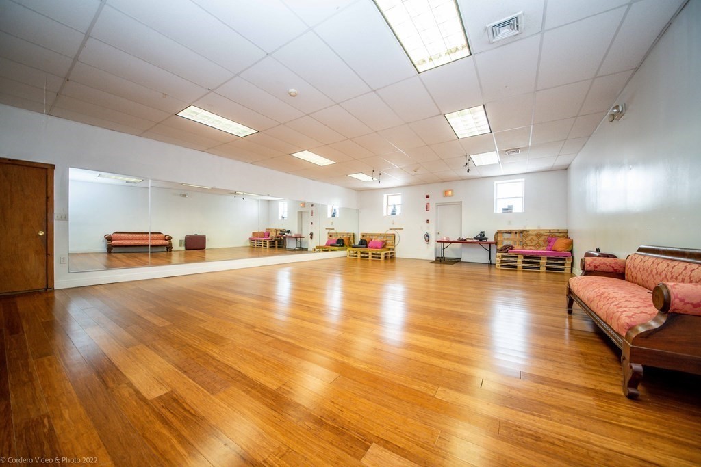 152 Belleville Ave, New Bedford, MA 02746 - Image 16