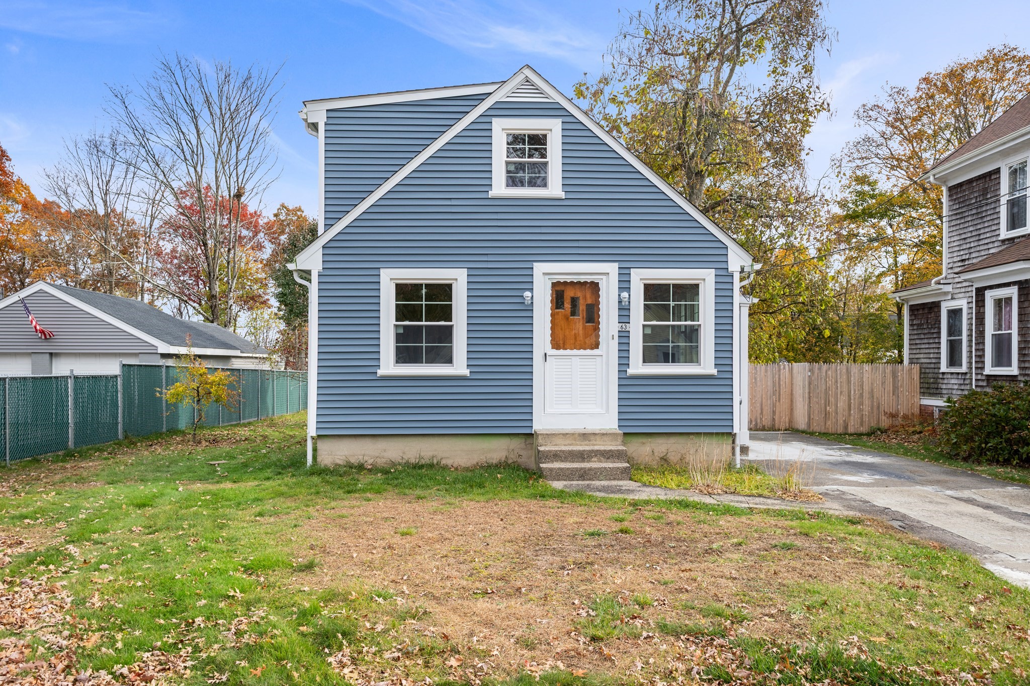63 Hope St, Attleboro, MA 02703