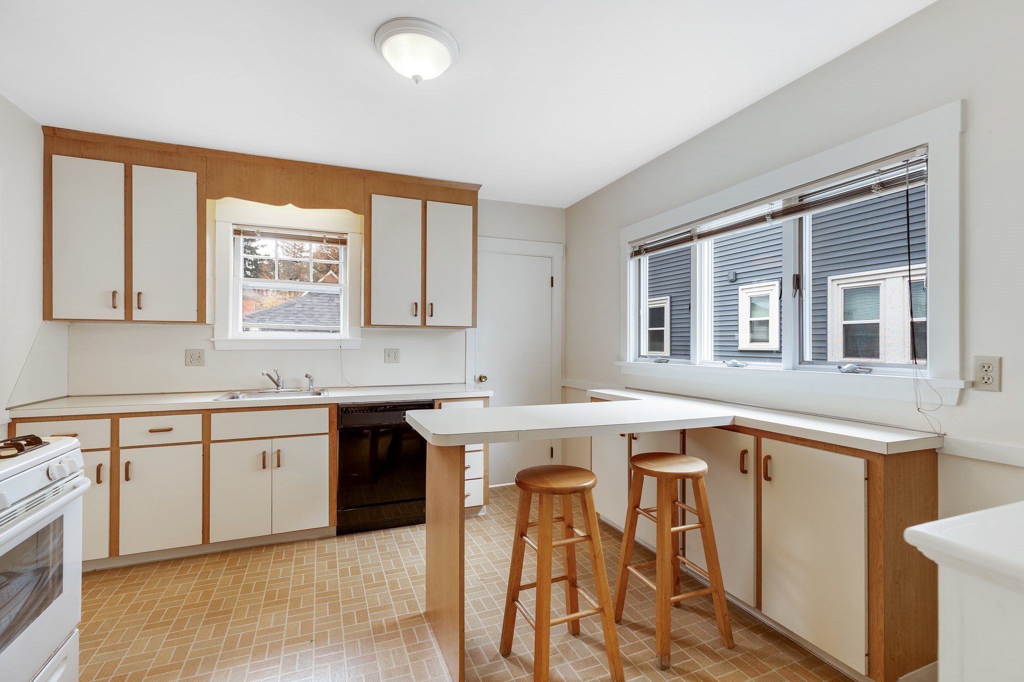 11 Larrabee St, Melrose, MA 02176 - Image 9