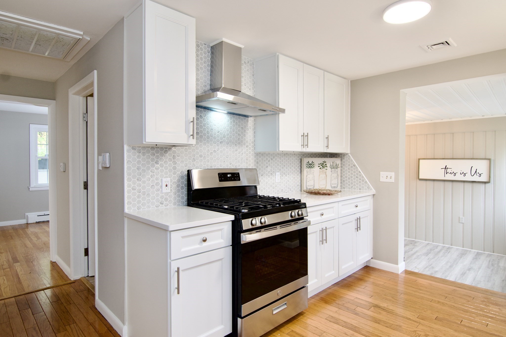 77 W Allen Ridge Rd, Springfield, MA 01118 - Image 14