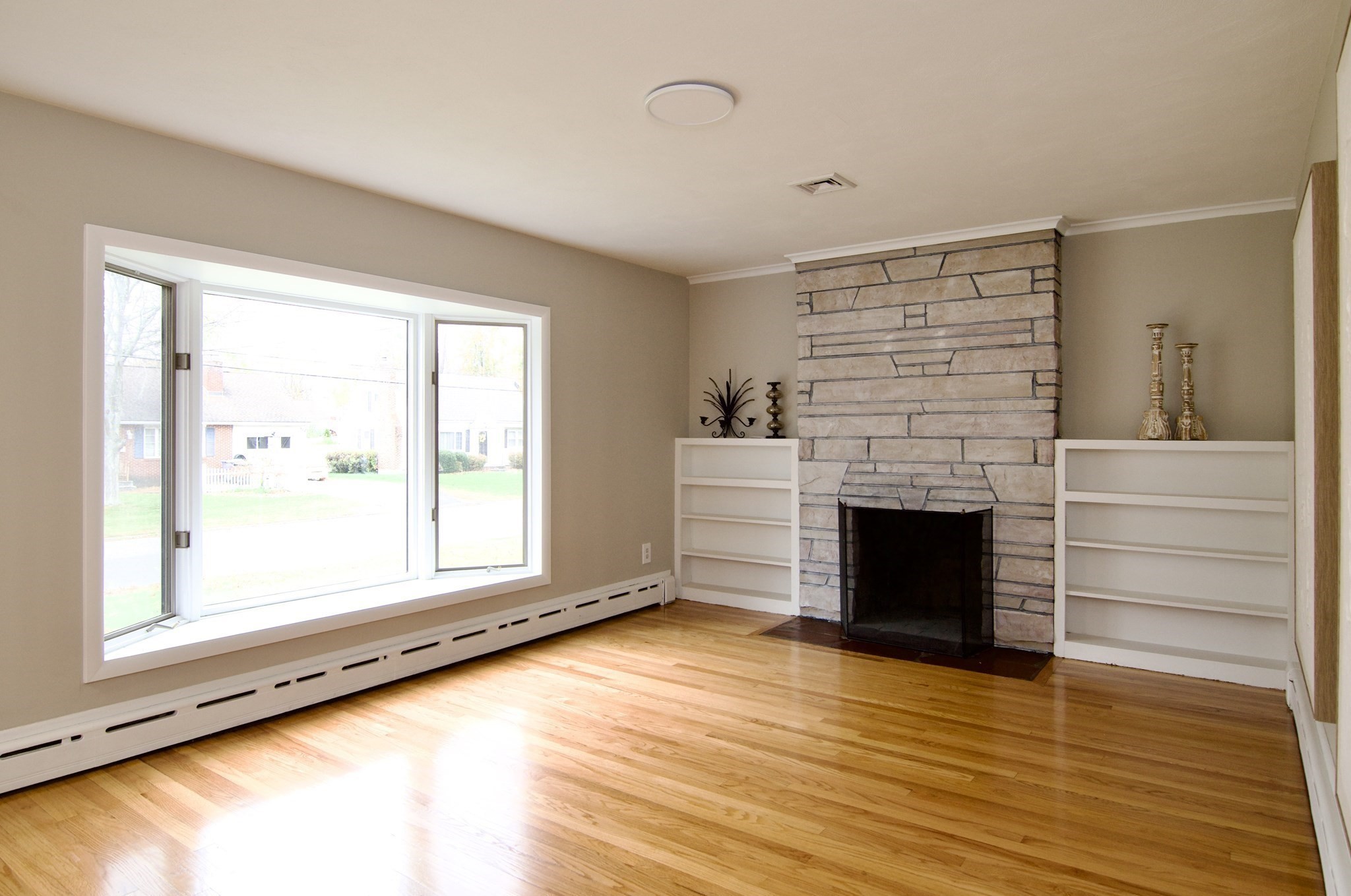 77 W Allen Ridge Rd, Springfield, MA 01118 - Image 6