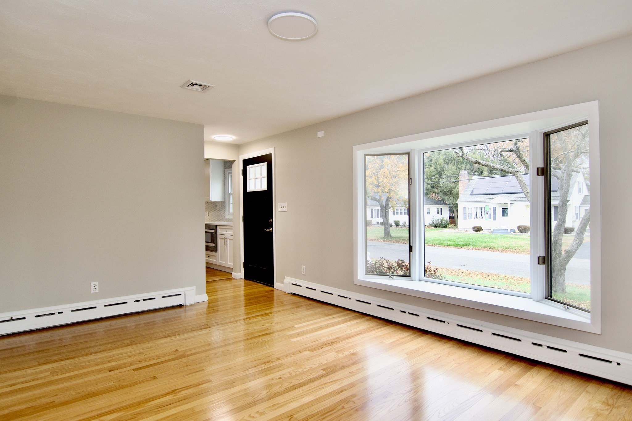 77 W Allen Ridge Rd, Springfield, MA 01118 - Image 7