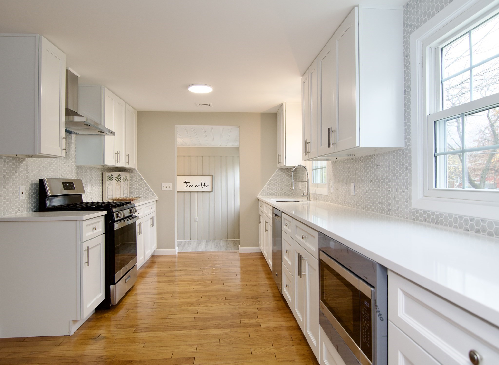 77 W Allen Ridge Rd, Springfield, MA 01118 - Image 10