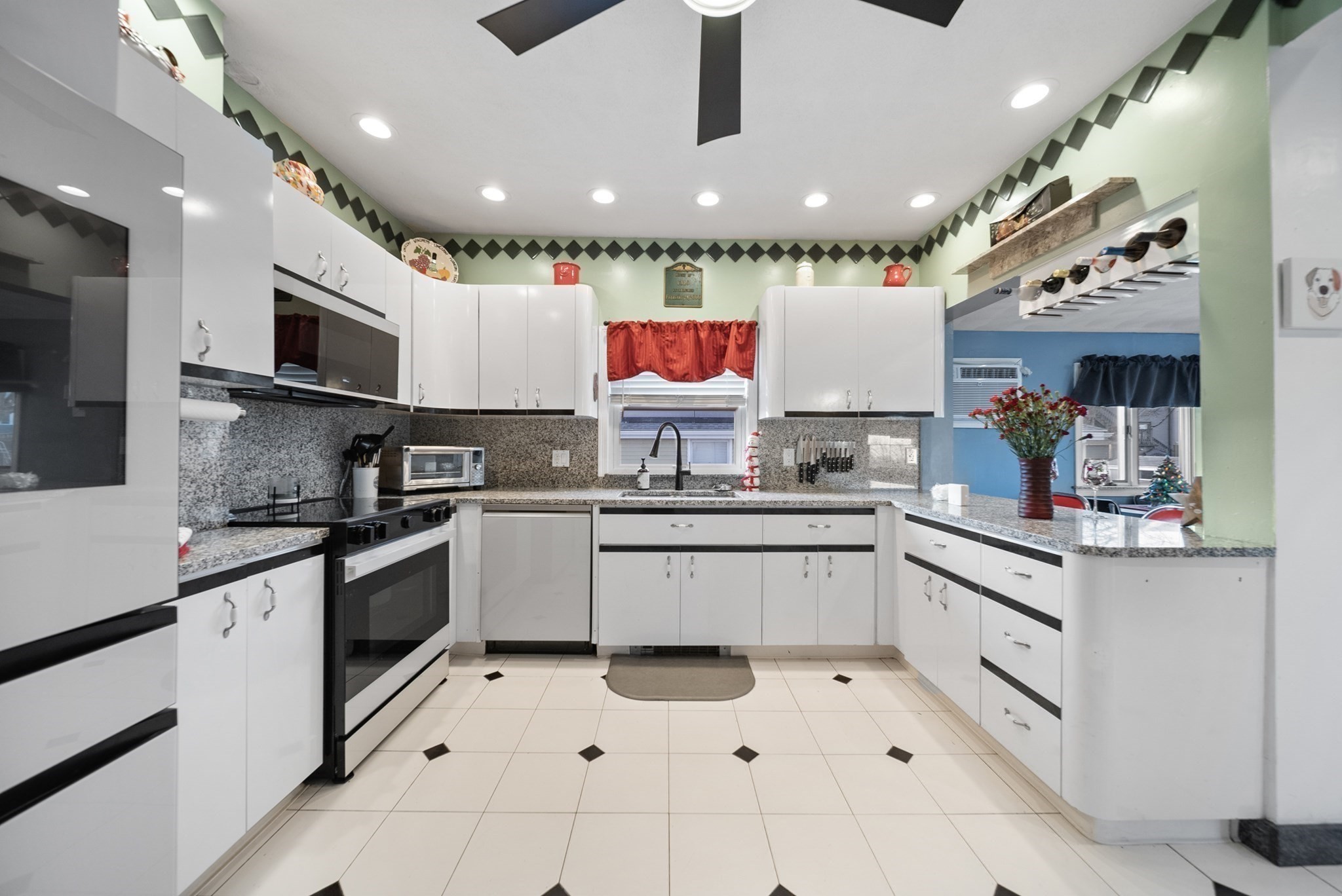 18 Seaview Ave, Revere, MA 02151 - Image 2