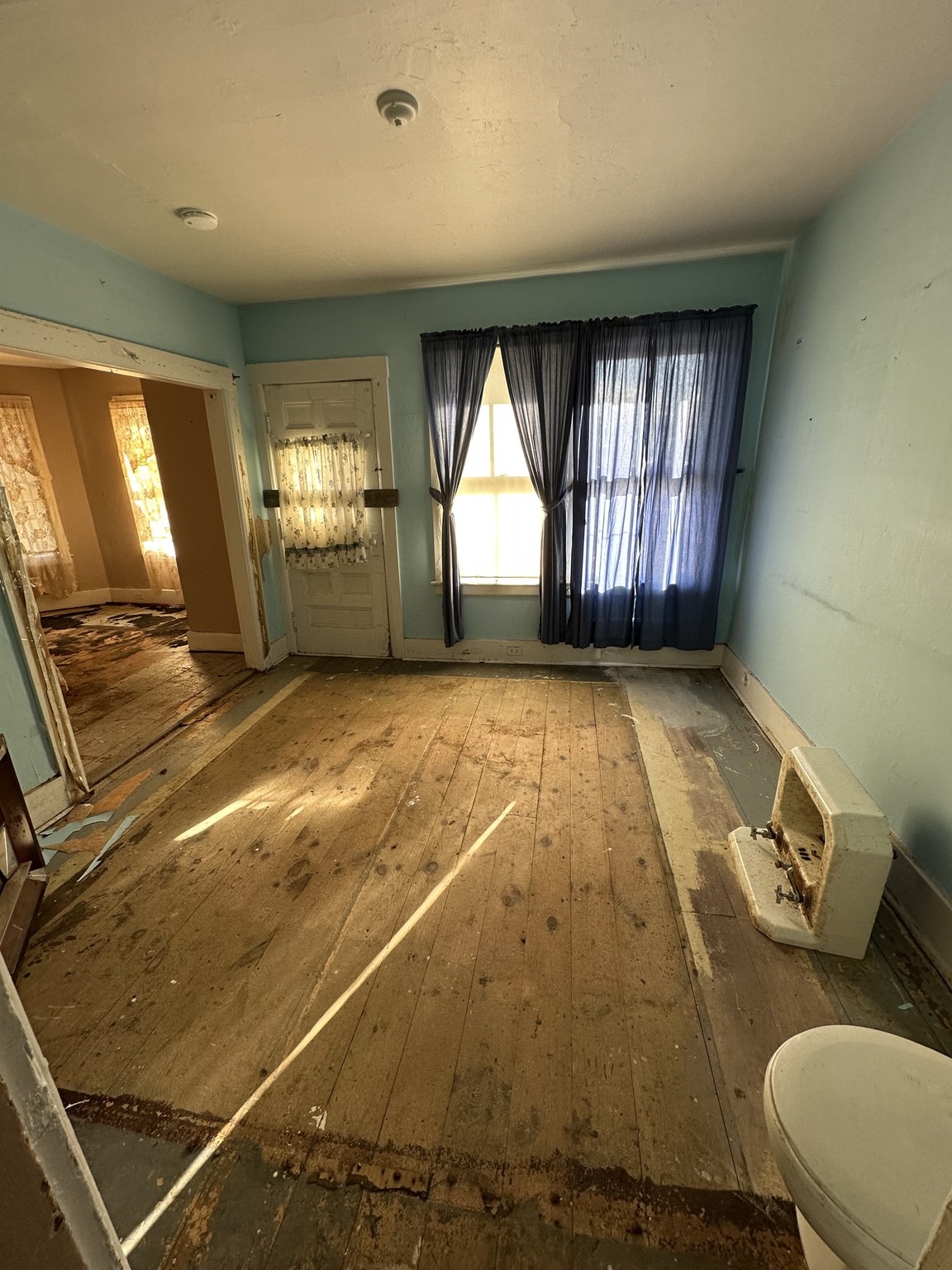 127 Cliff St, Southbridge, MA 01550 - Image 20