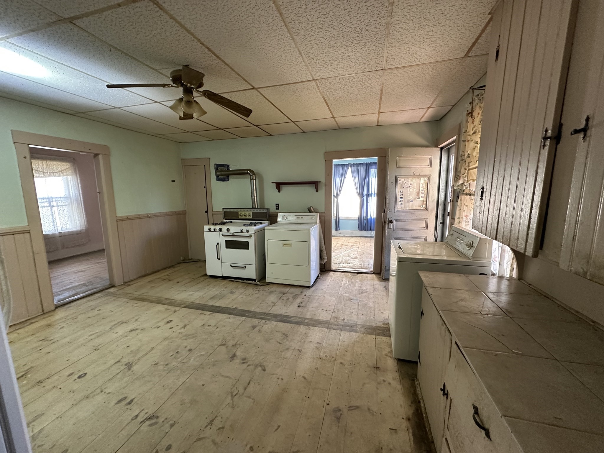 127 Cliff St, Southbridge, MA 01550 - Image 24