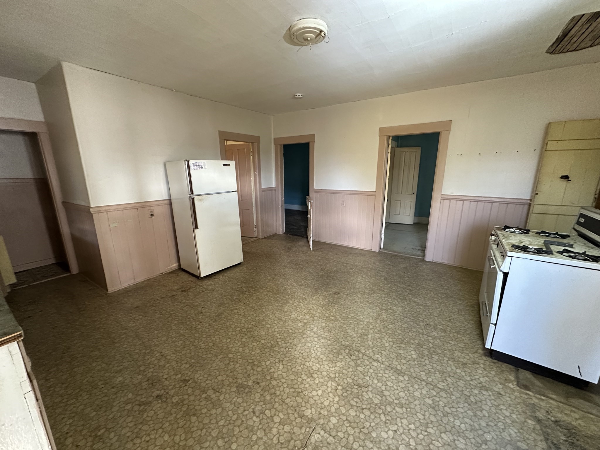 127 Cliff St, Southbridge, MA 01550 - Image 26