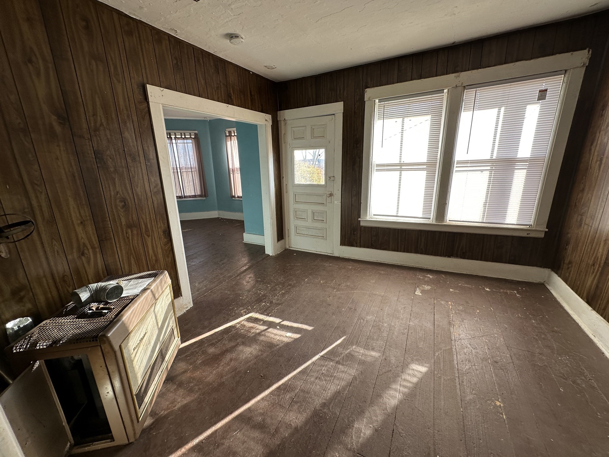 127 Cliff St, Southbridge, MA 01550 - Image 28