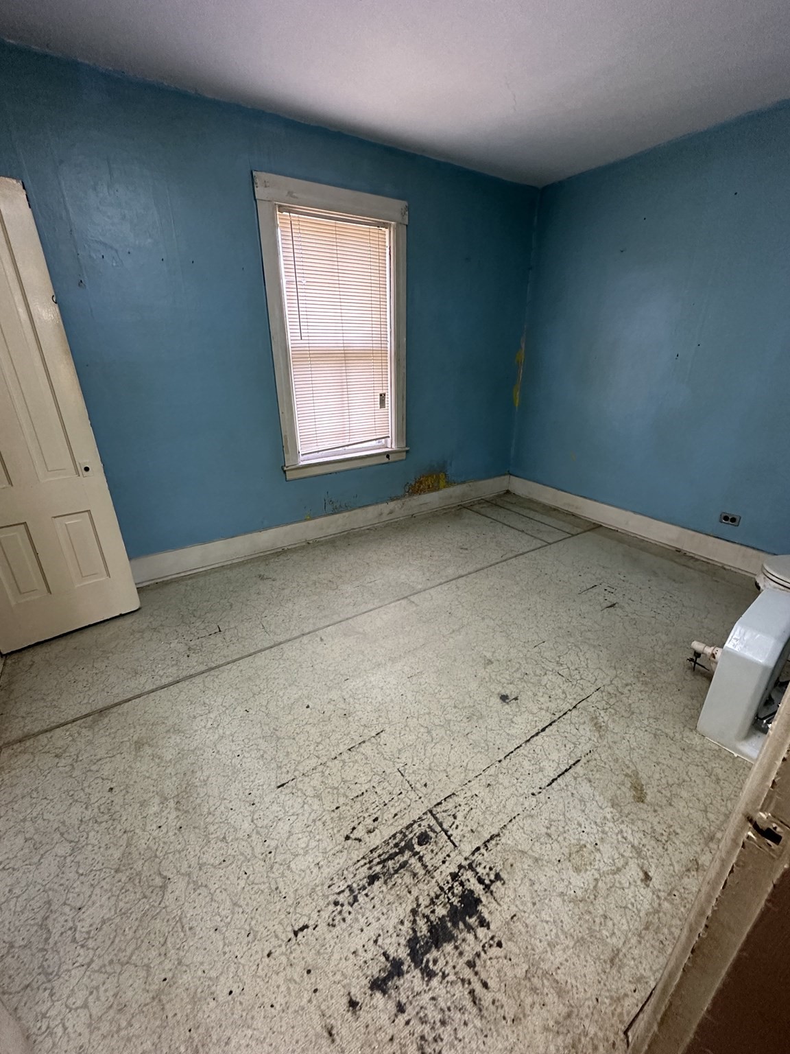 127 Cliff St, Southbridge, MA 01550 - Image 30