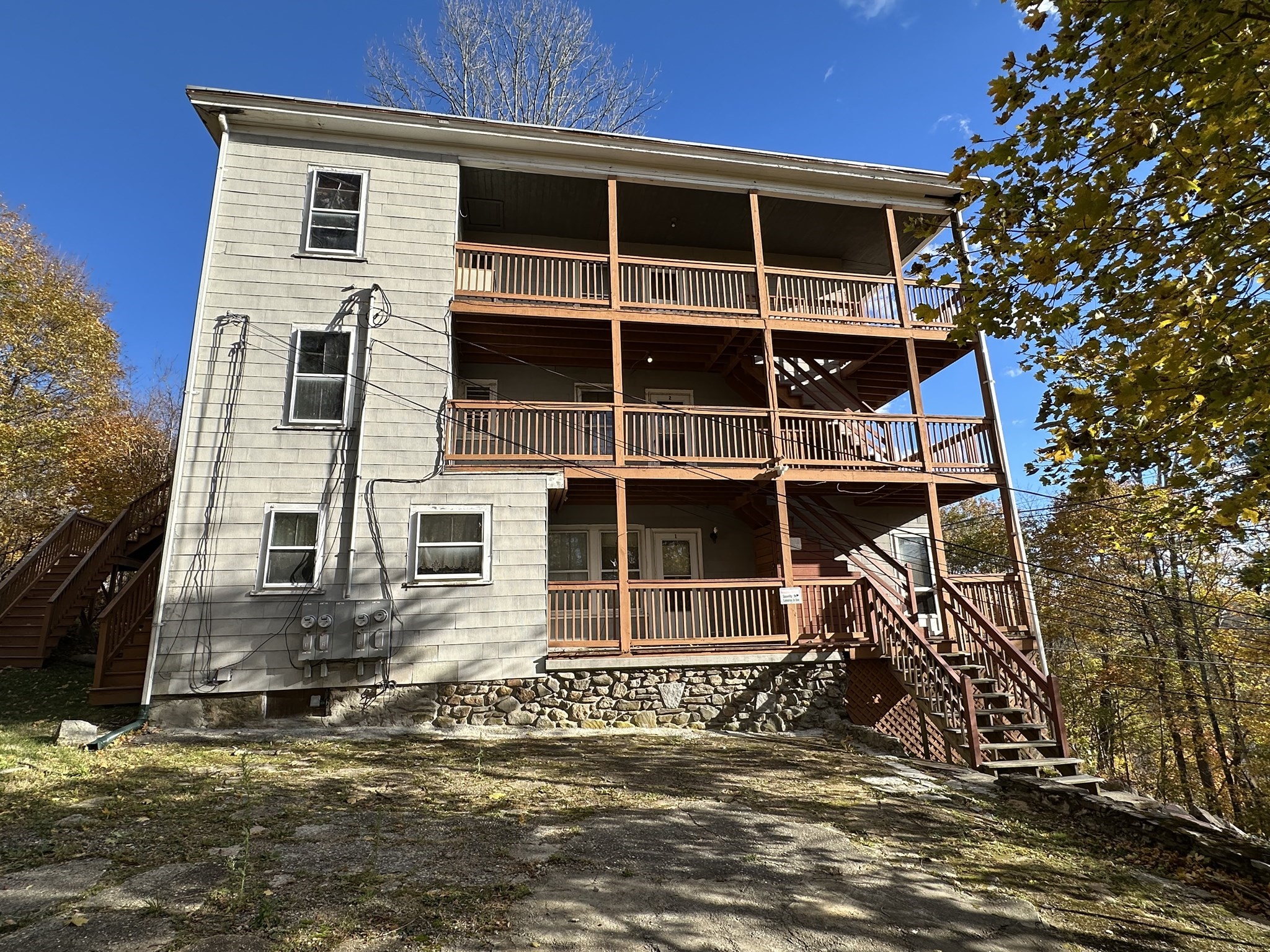 127 Cliff St, Southbridge, MA 01550 - Image 4