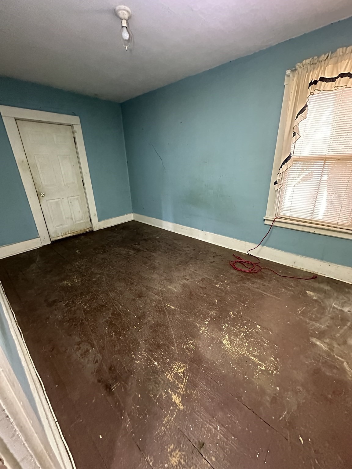 127 Cliff St, Southbridge, MA 01550 - Image 31