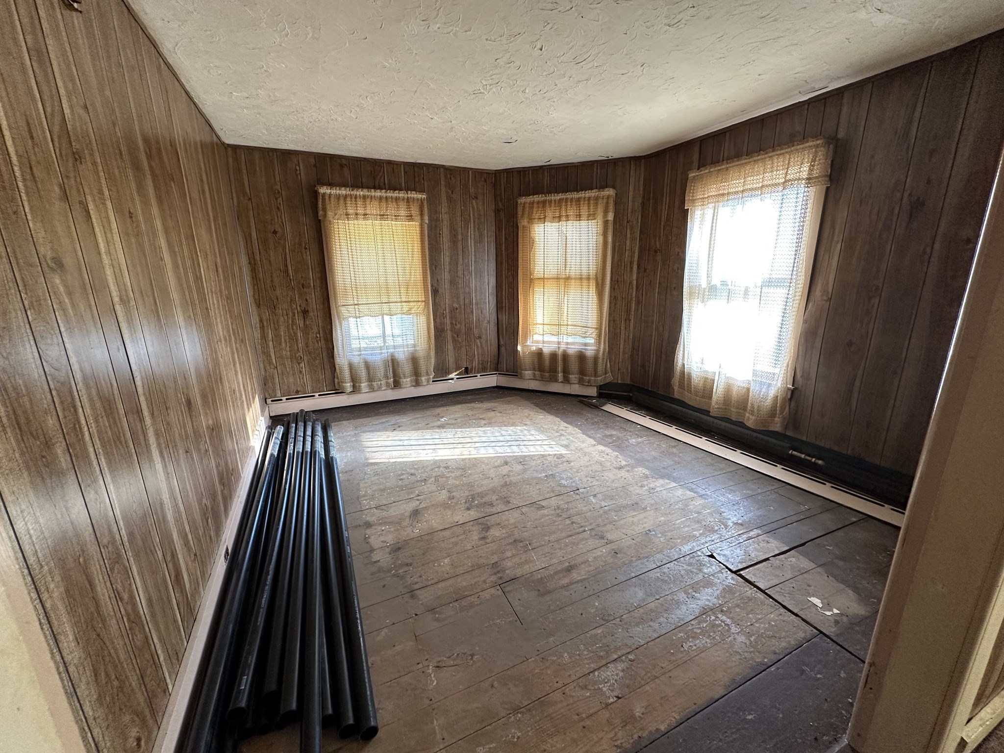 127 Cliff St, Southbridge, MA 01550 - Image 9