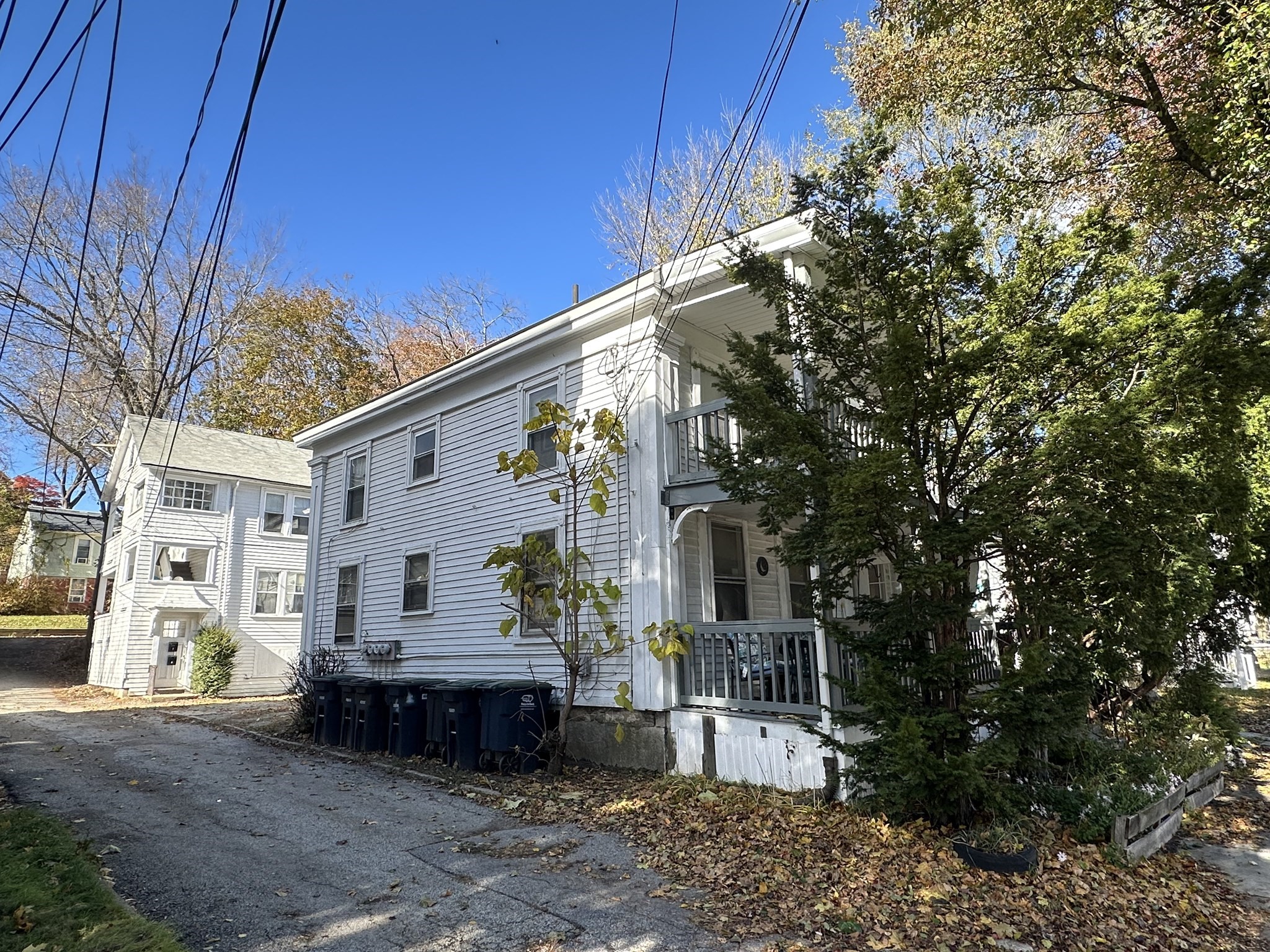 128 128 1/2 Elm St, Southbridge, MA 01550