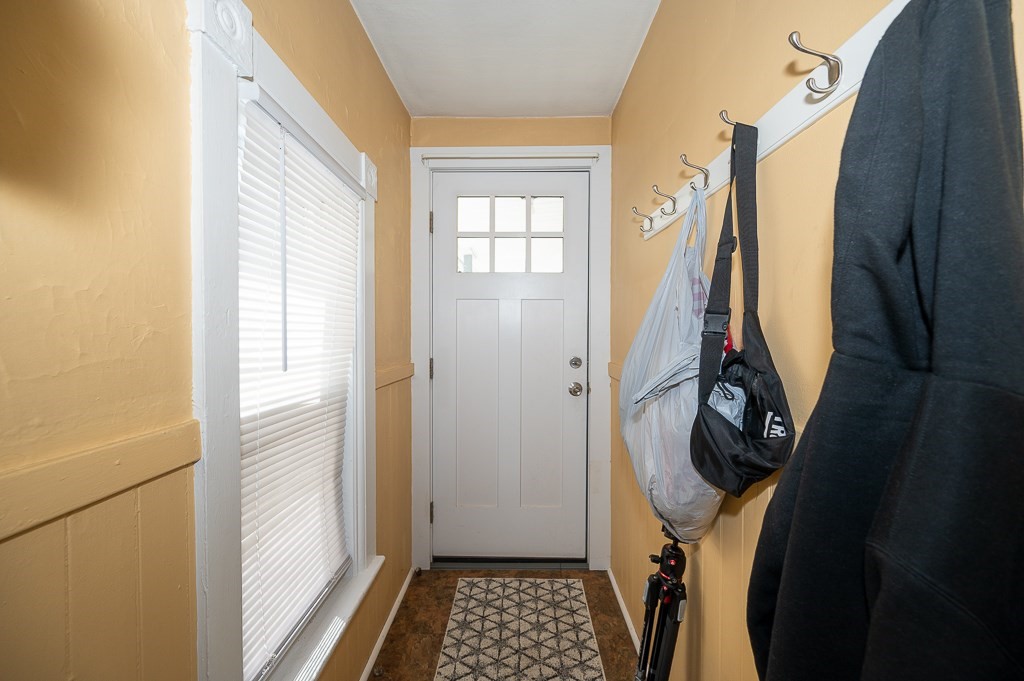 128 128 1/2 Elm St, Southbridge, MA 01550 - Image 28