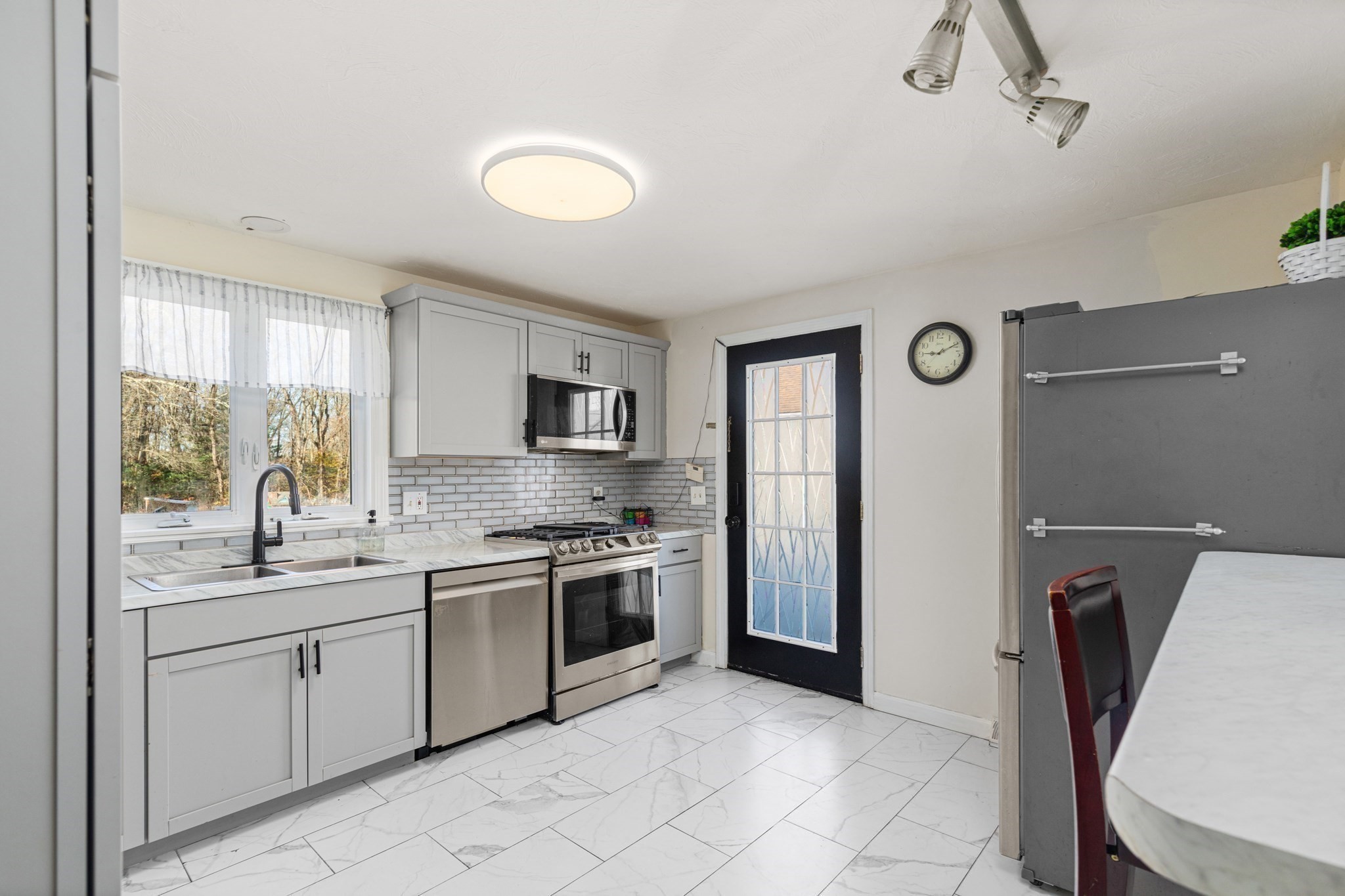 29 Williams Ave, Taunton, MA 02780 - Image 10