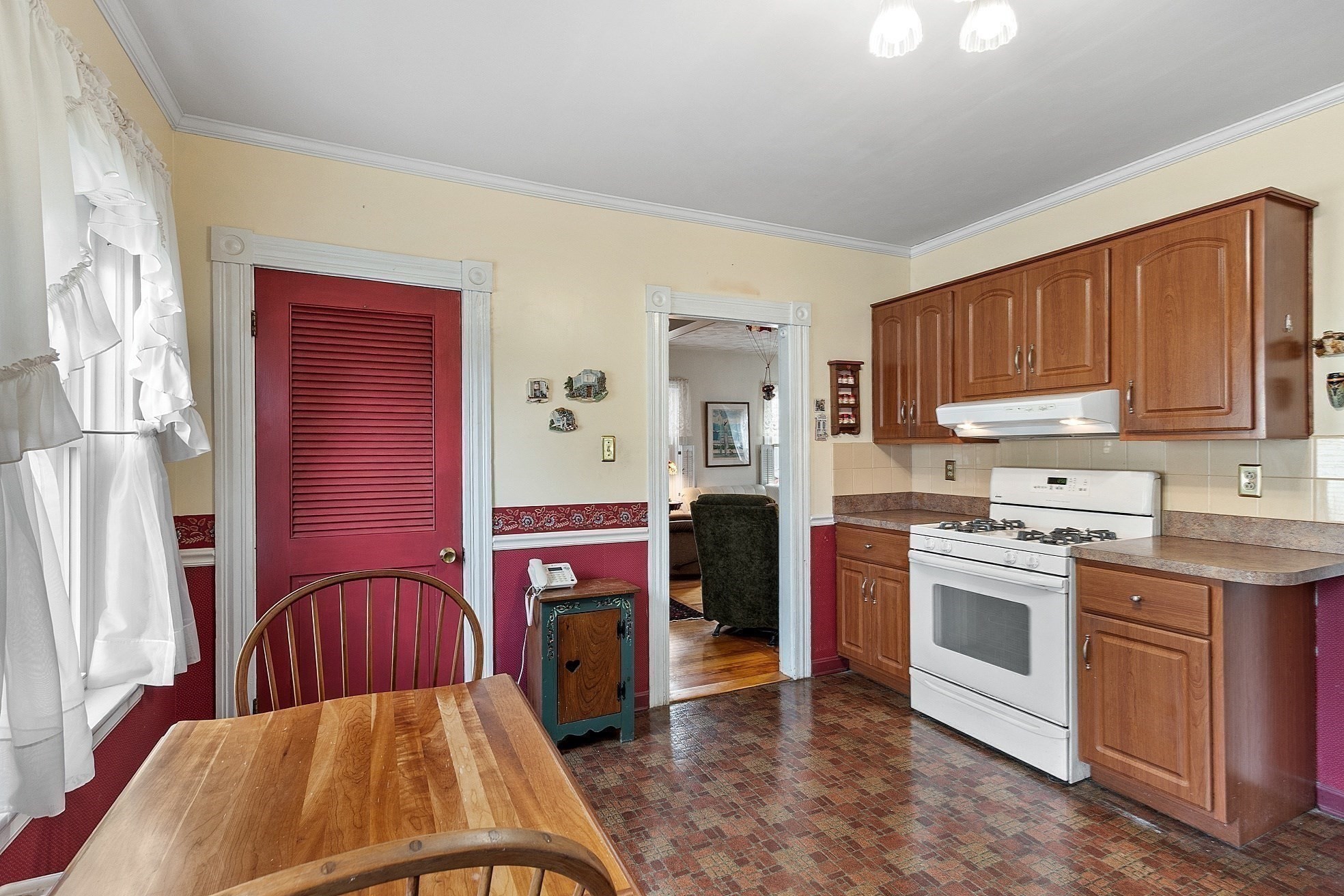 27 Haynes Ct, Leominster, MA 01453 - Image 6