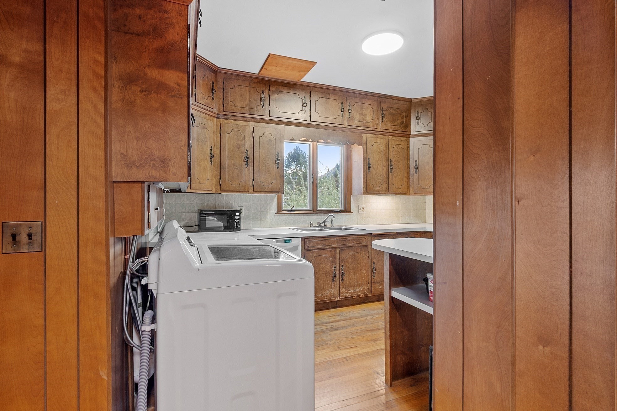 548 Fletcher St, Lowell, MA 01854 - Image 17