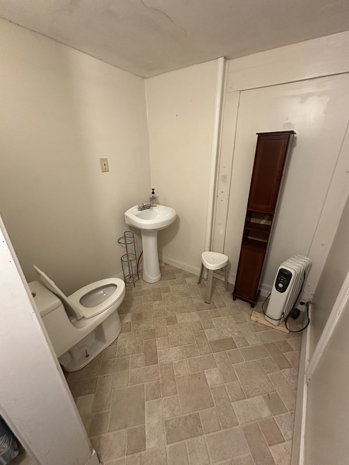 135 Elm St, Southbridge, MA 01550 - Image 14