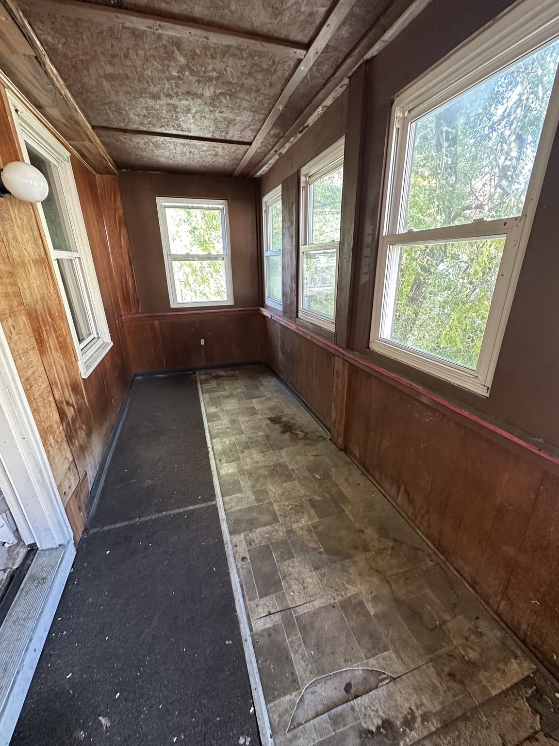 135 Elm St, Southbridge, MA 01550 - Image 25