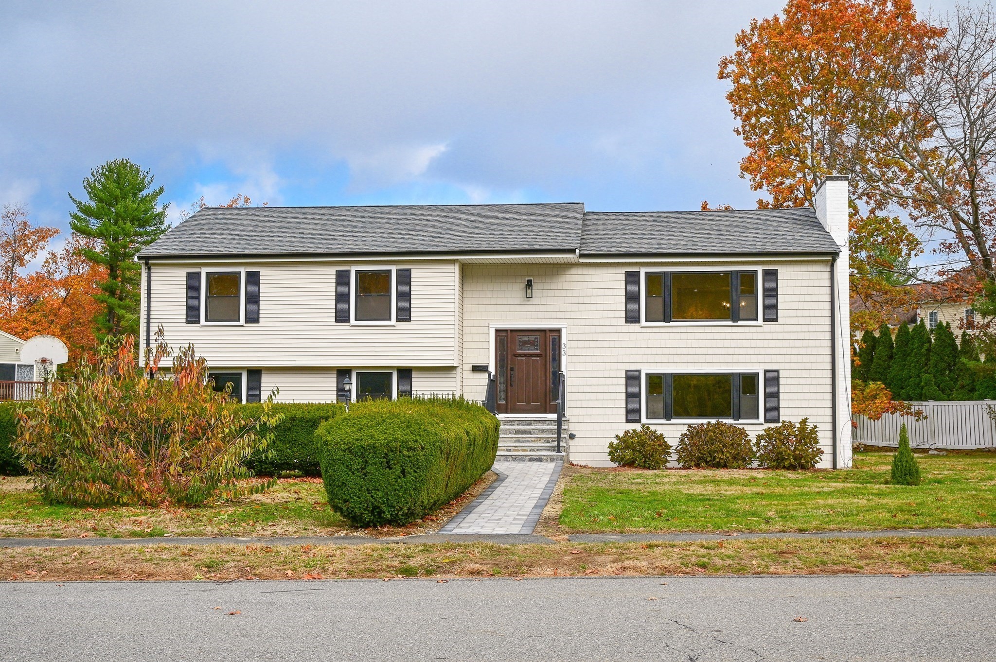 33 Marla Ln, Reading, MA 01867