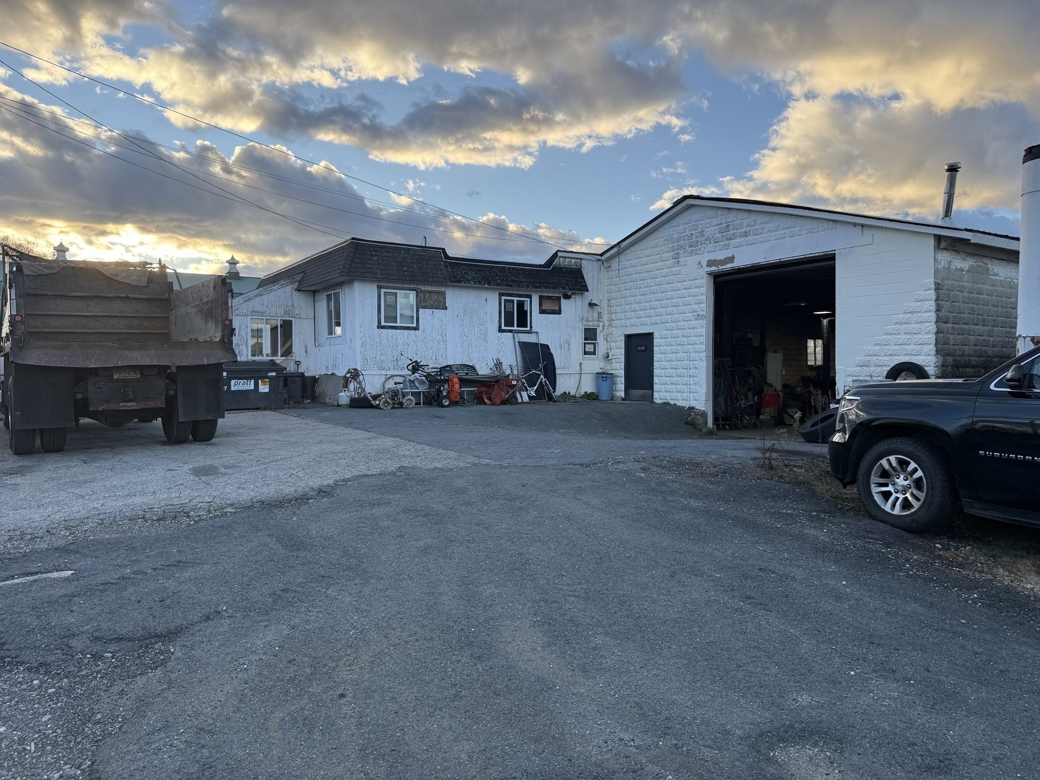 477 Hartford Ave W, Uxbridge, MA 01569 - Image 2