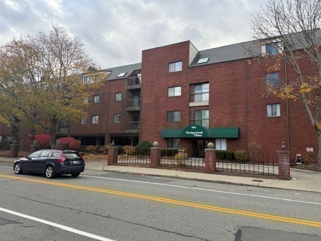 666 Main St Unit 312, Winchester, MA 01890 - Image 2