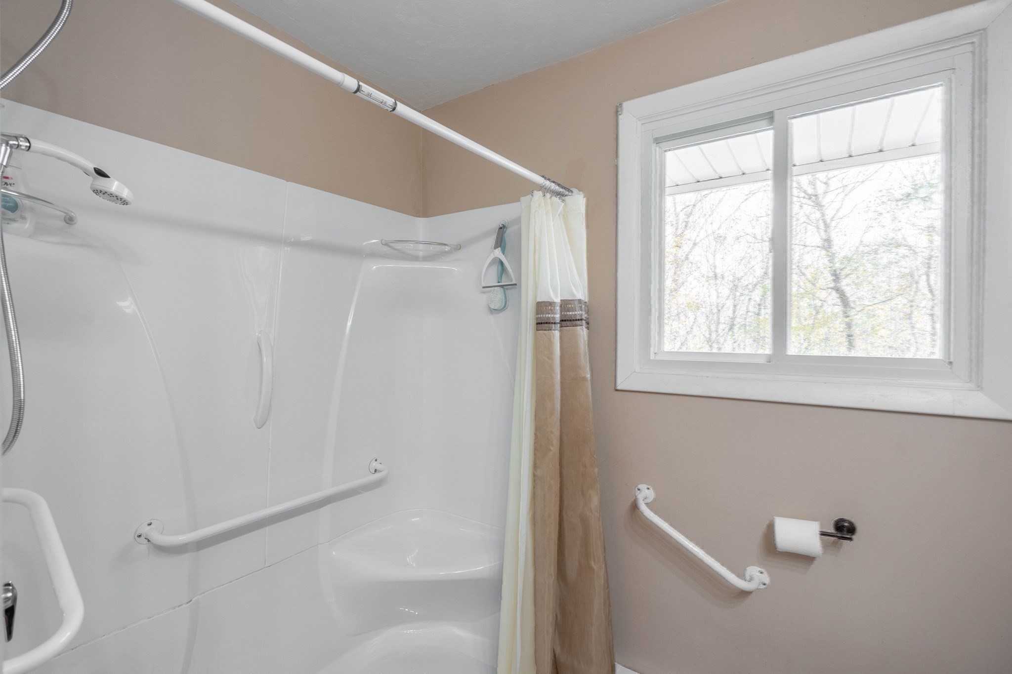 27 Brewster Road, Worcester, MA 01602 - Image 22