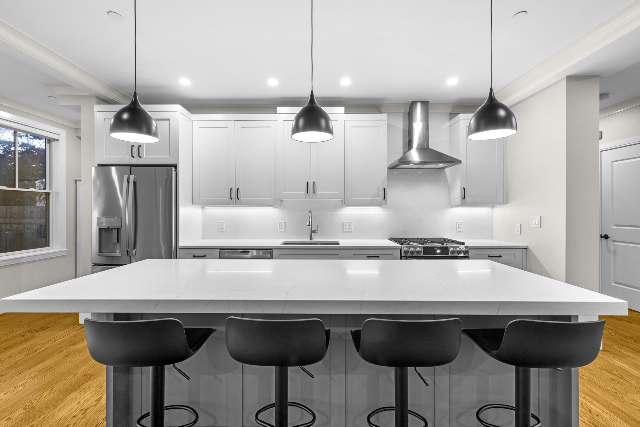 24 Selkirk Unit 24-4, Boston College, Boston, MA 02135 - Image 2