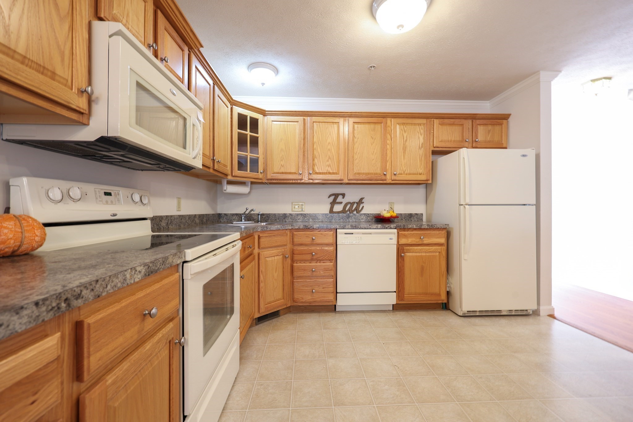 71 Belgian Way Unit 71, Fitchburg, MA 01420 - Image 5