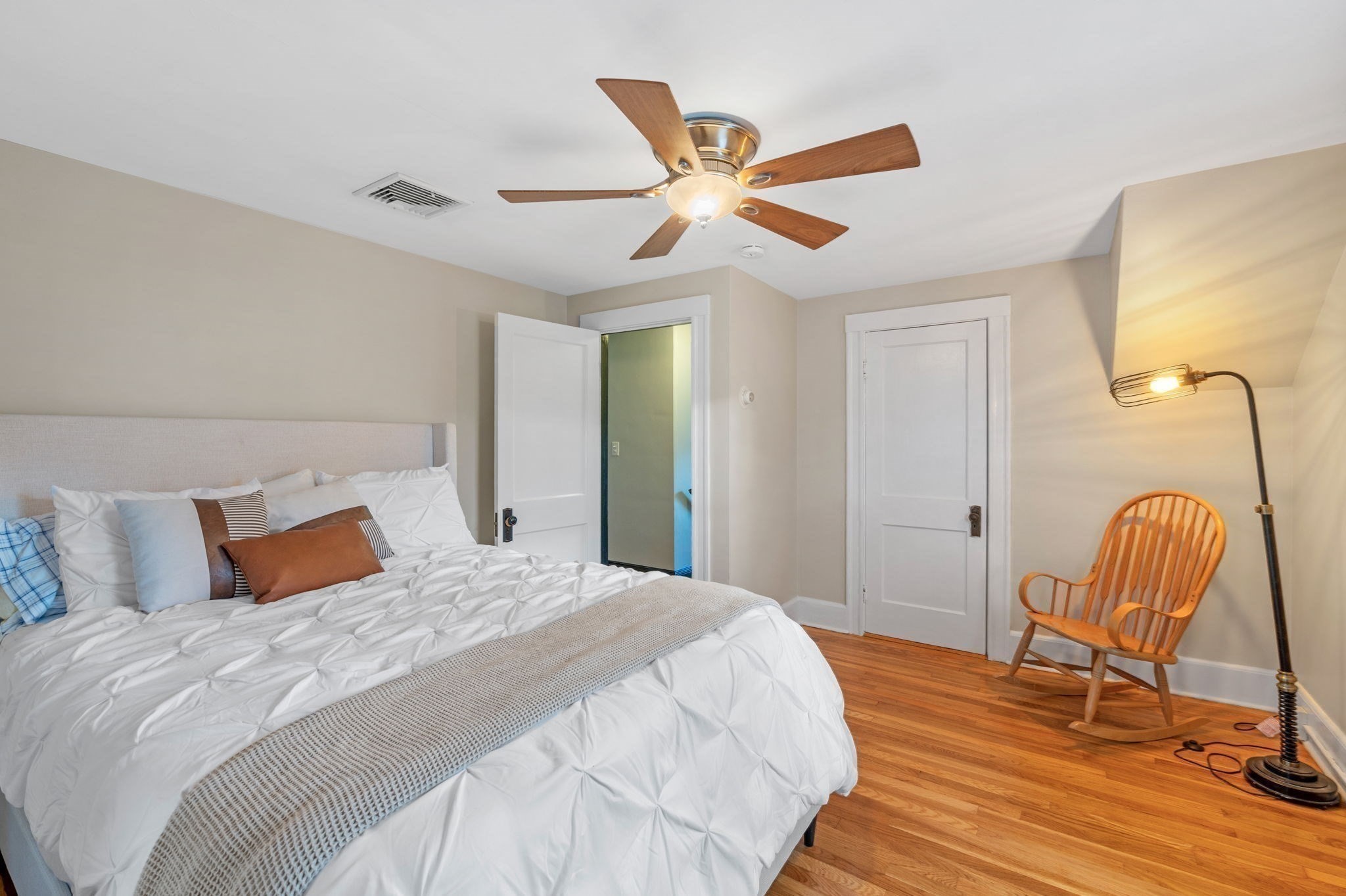 16 Lyman St, Beverly, MA 01915 - Image 14