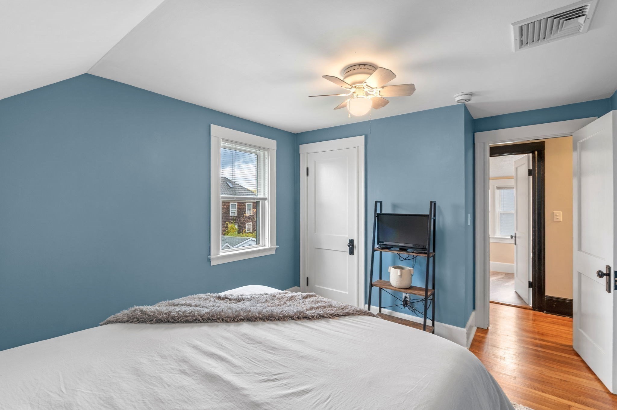 16 Lyman St, Beverly, MA 01915 - Image 17