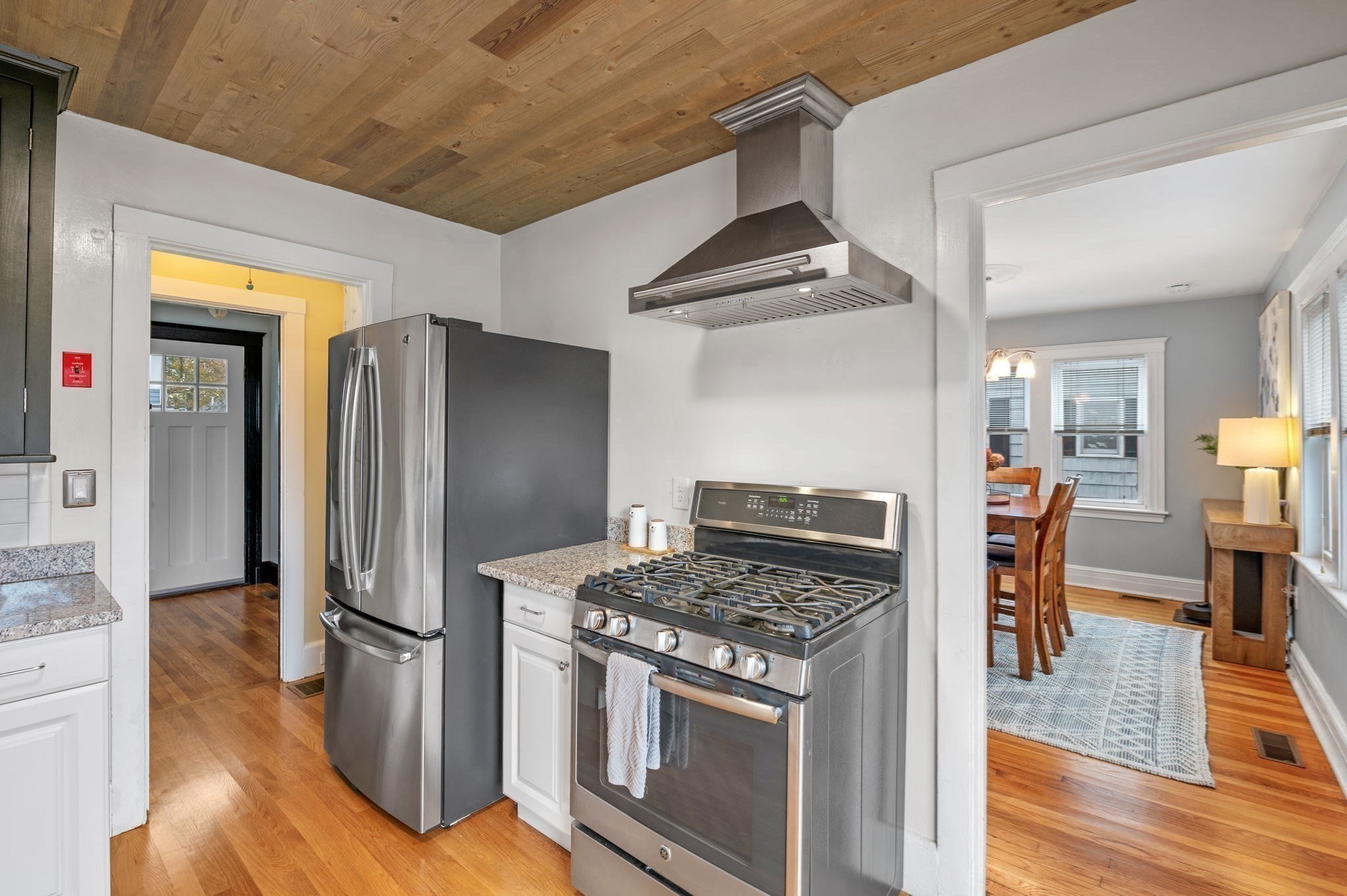 16 Lyman St, Beverly, MA 01915 - Image 10