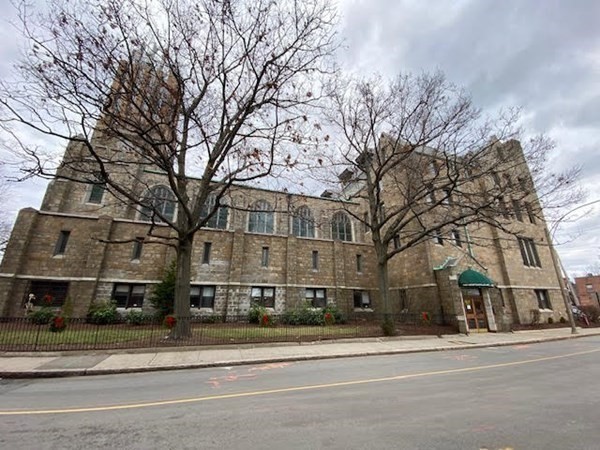 288 Walnut Unit 1st, Newton, MA 02460