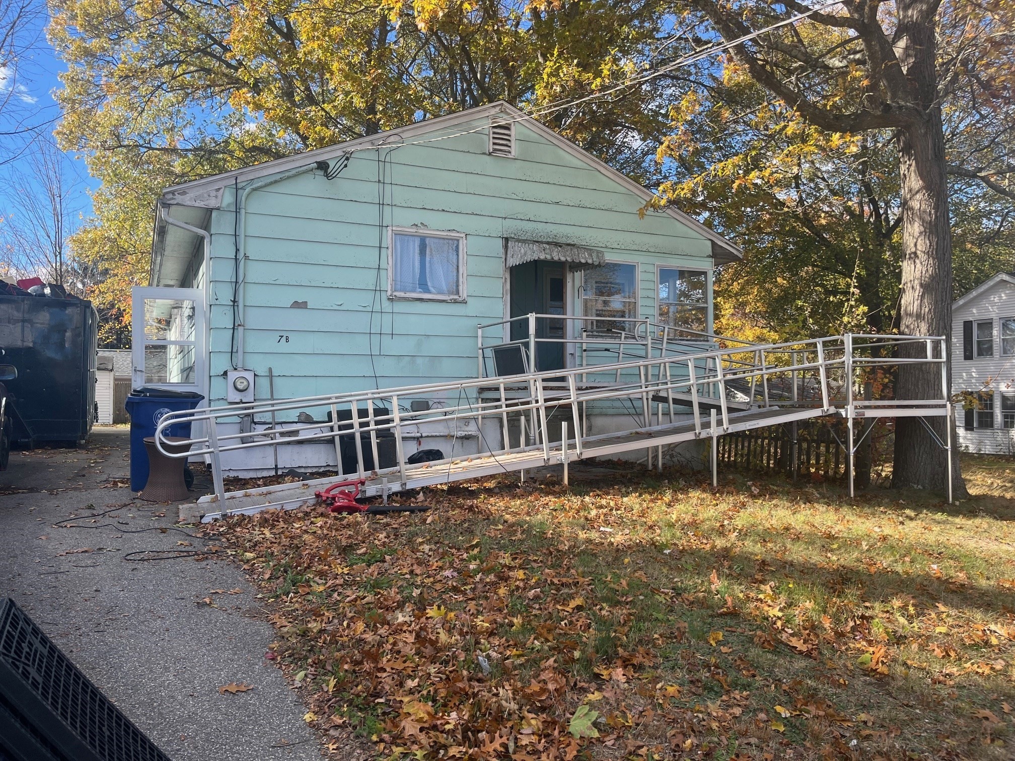 7 Stevens St, Lawrence, MA 01841