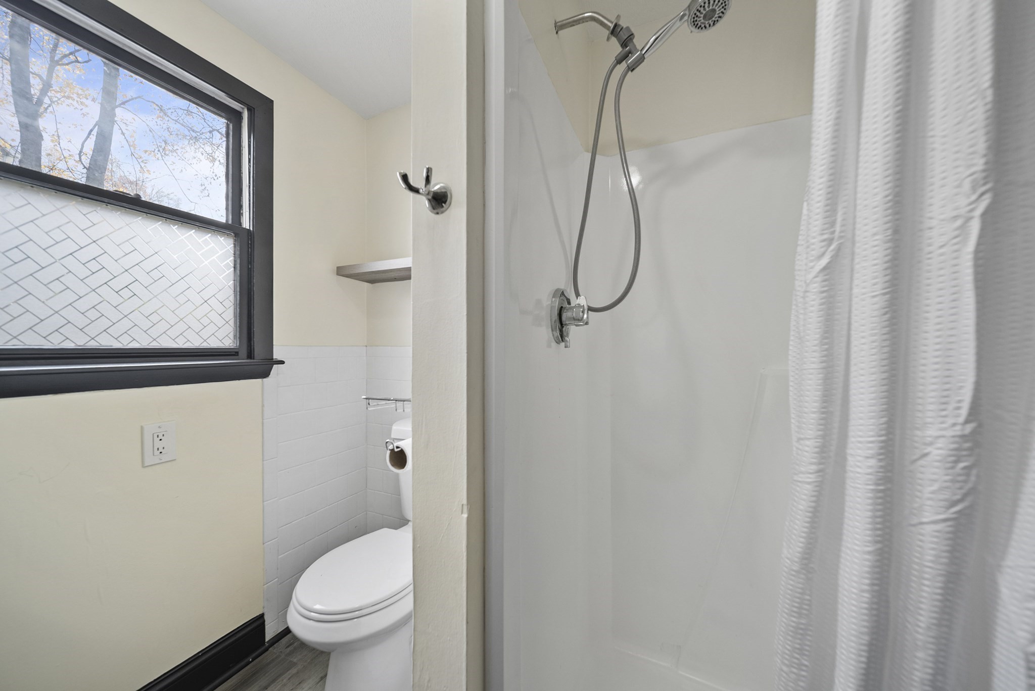 35 Thissell Ave, Dracut, MA 01826 - Image 12