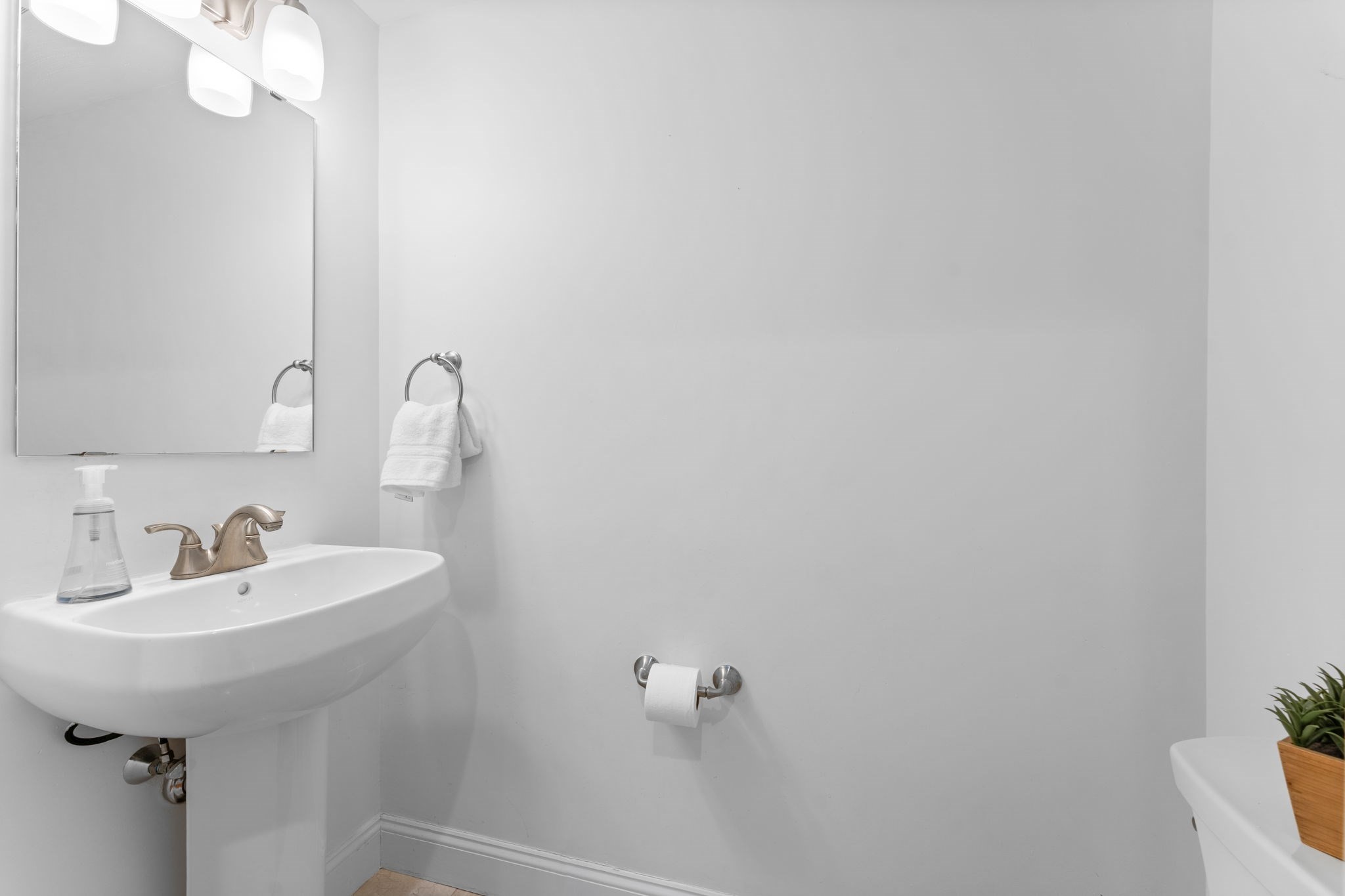 127 Harvey St, Cambridge, MA 02140 - Image 25