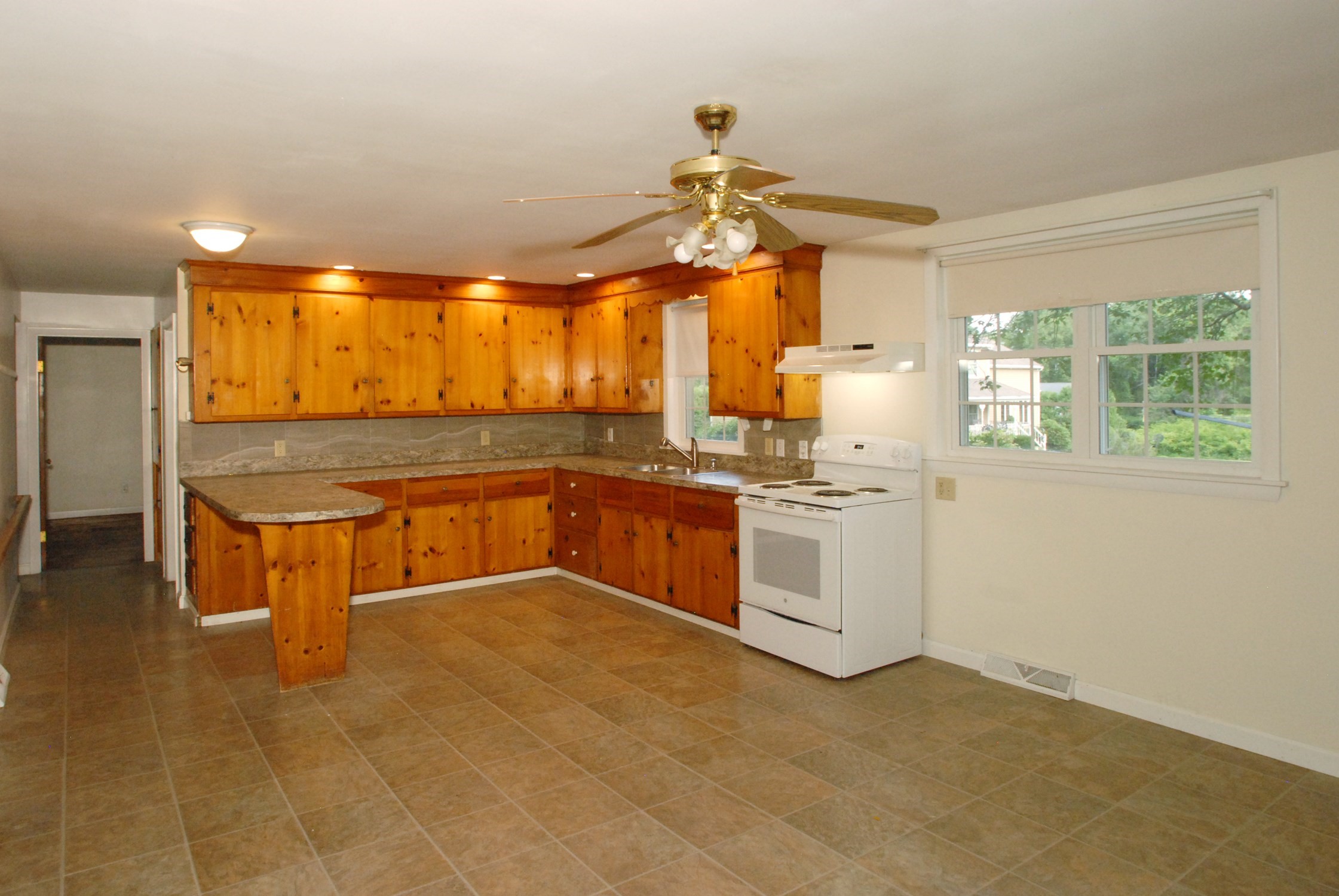 7 Howard St, Milford, MA 01757 - Image 6