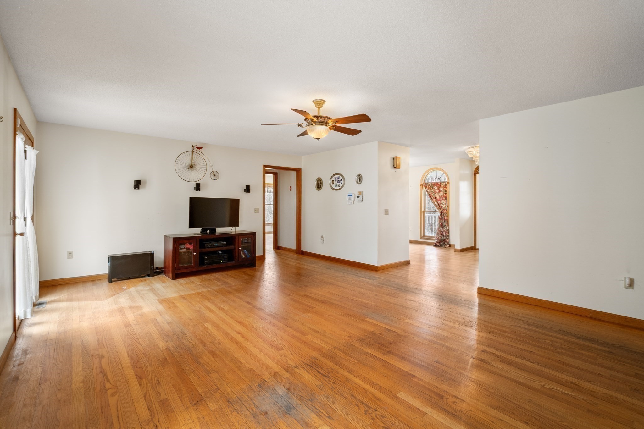 15 Sturbridge Rd, Brimfield, MA 01010 - Image 4