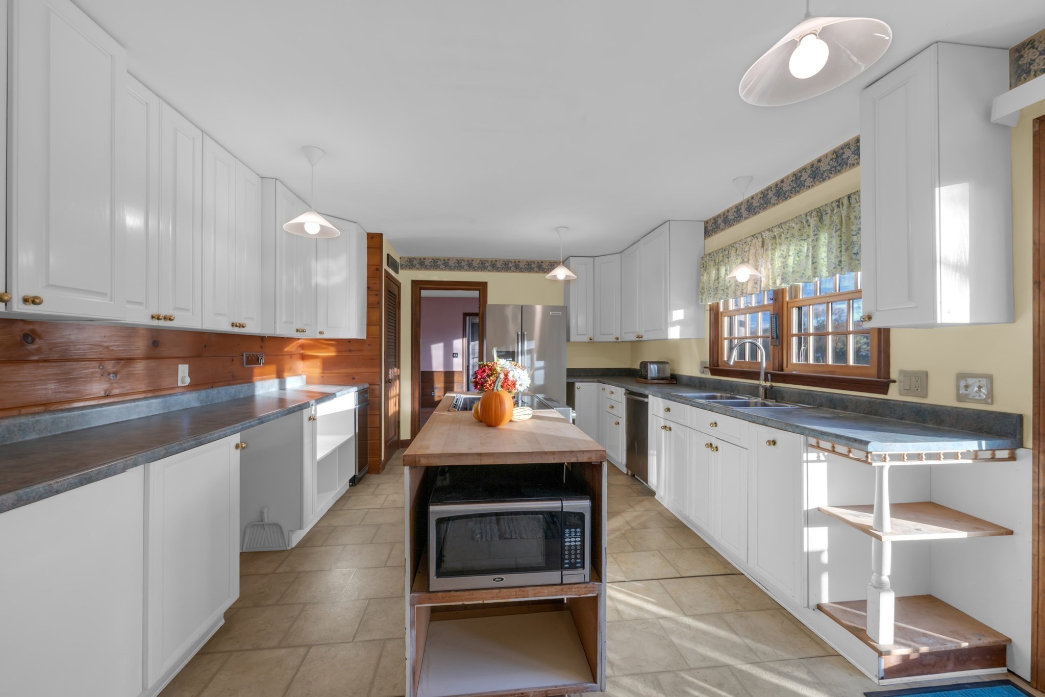 4 Pickett Ln, Greenfield, MA 01301 - Image 8