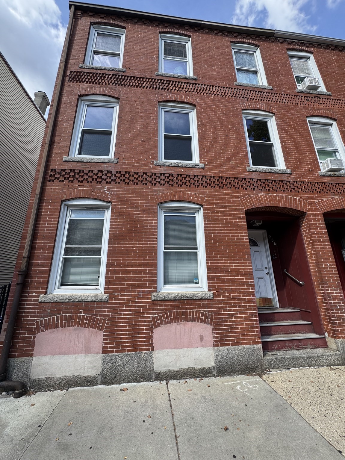 206 Chelsea St, East Boston, Boston, MA 02128