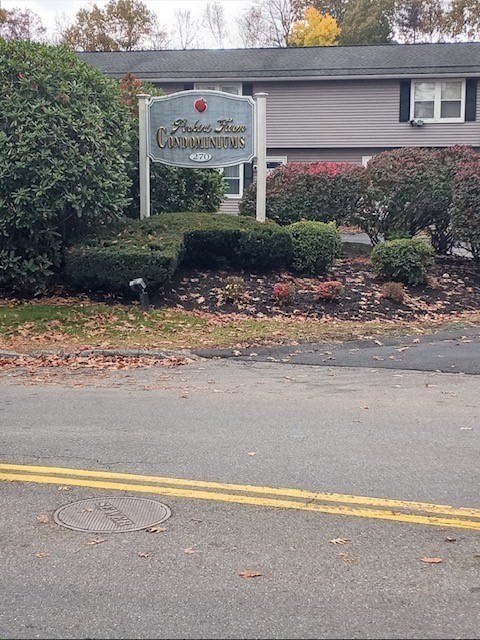 270 Sunderland Rd Unit 37, Worcester, MA 01604