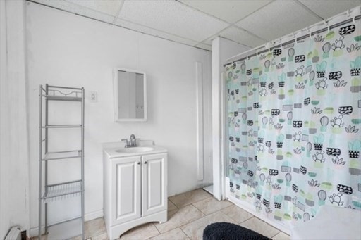 24 Adams St, Springfield, MA 01105 - Image 8