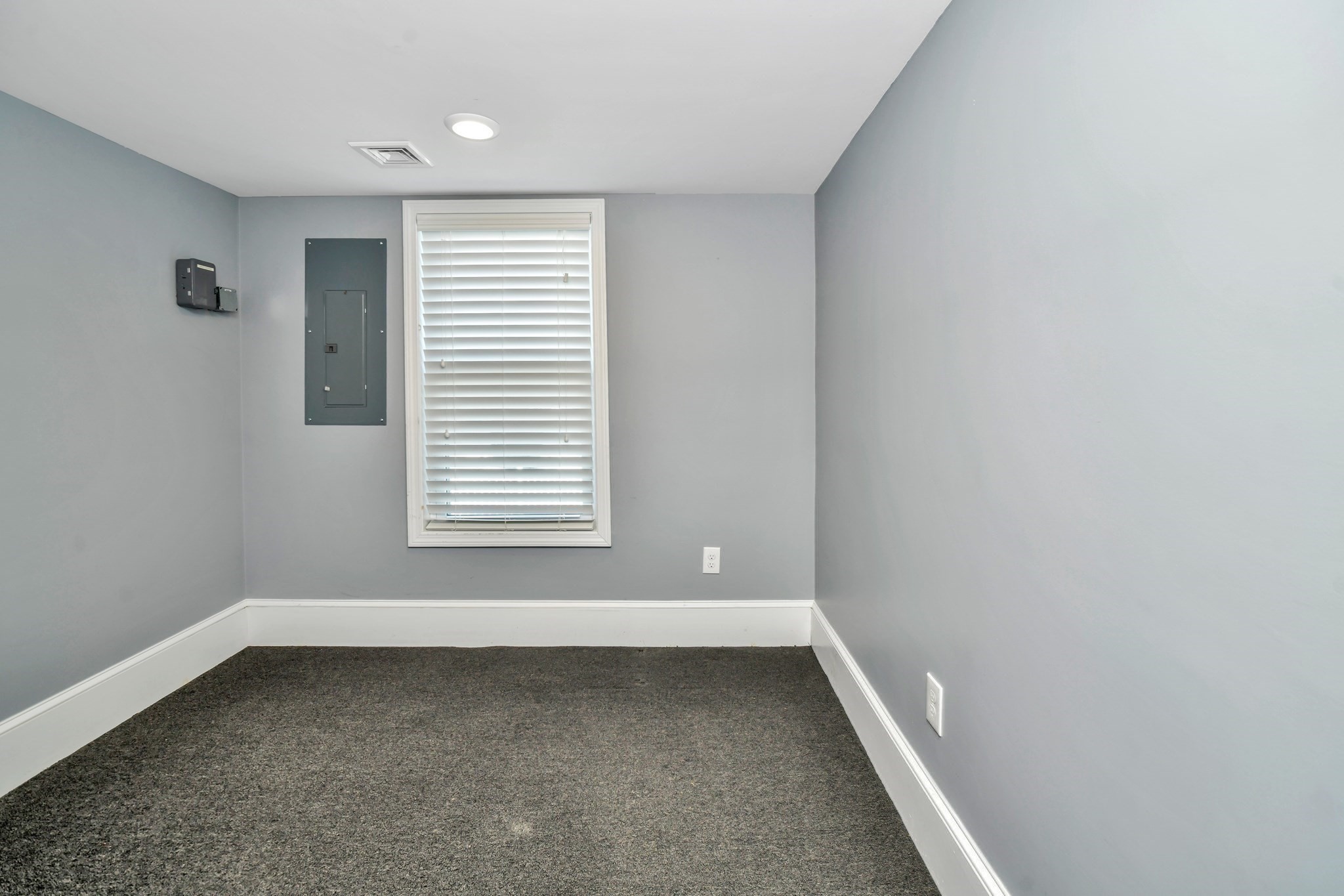 105 Pleasant St, Brockton, MA 02301 - Image 9