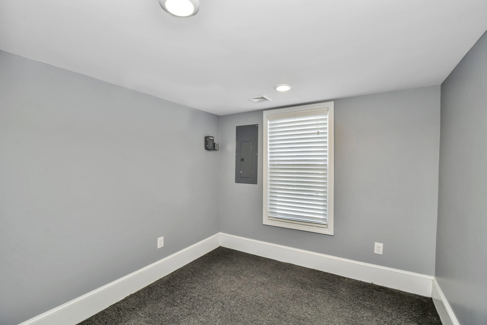105 Pleasant St, Brockton, MA 02301 - Image 10